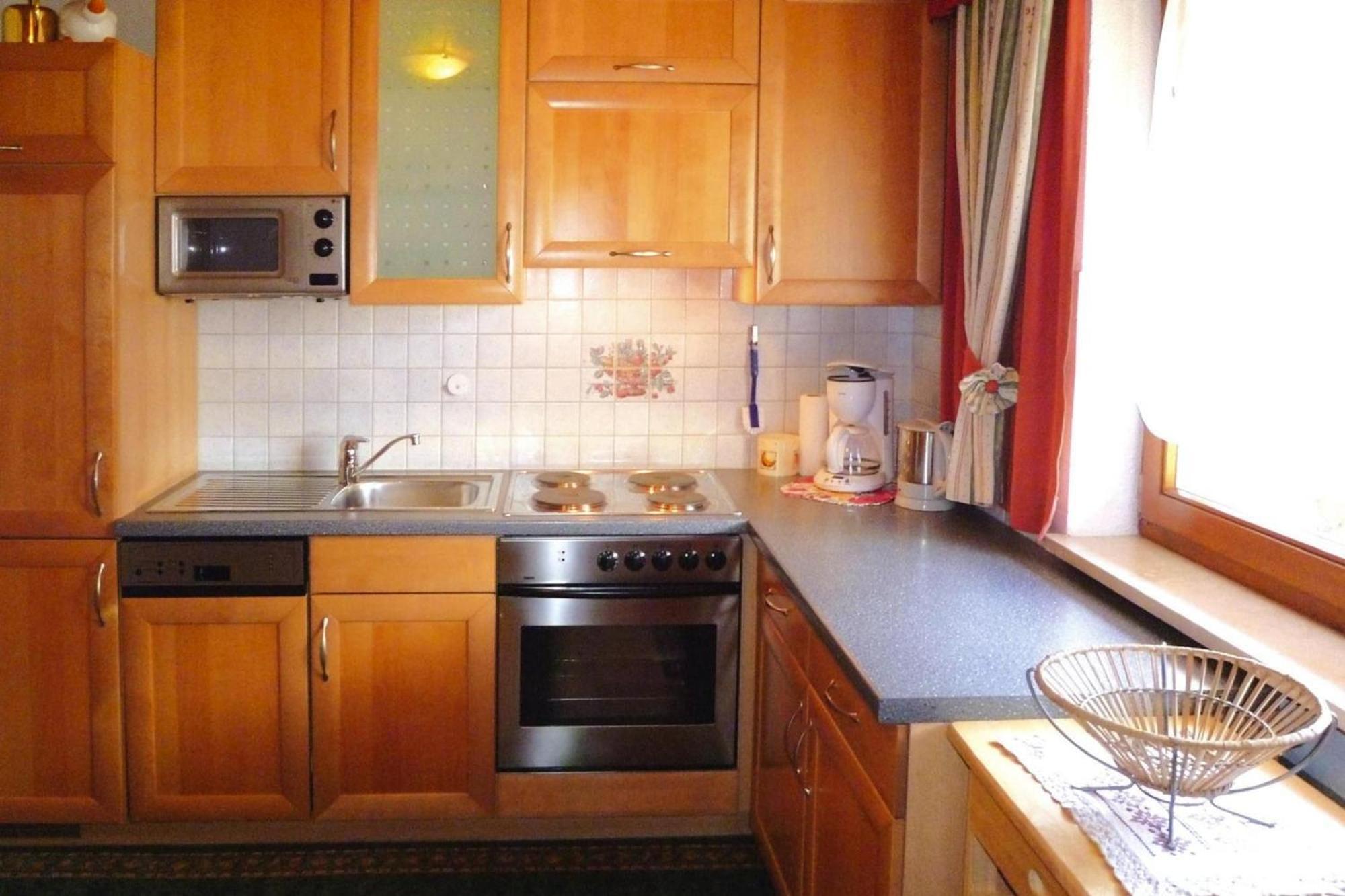 Apartment In F Gen With Parking Space Fügen Kültér fotó